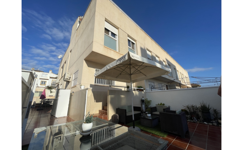 3 Bedroom 3 Bathroom Townhouse in Los Dolses