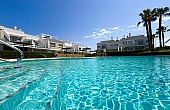 STUNNING 2 BED 2 BATH GROUND FLOOR APARTMENT