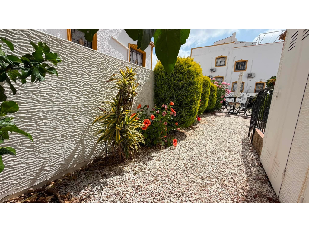 For sale - 3 BED 2 BATH QUAD VILLA ENTRE NARANJOS VISTABELLA -  - Alicante