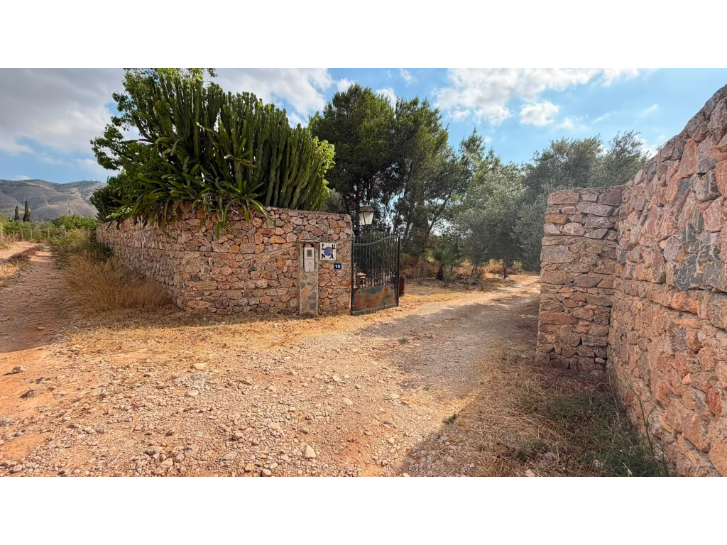For sale - RUSTIC 2BED 2BATH FINCA LOS QUINCOS -  - 