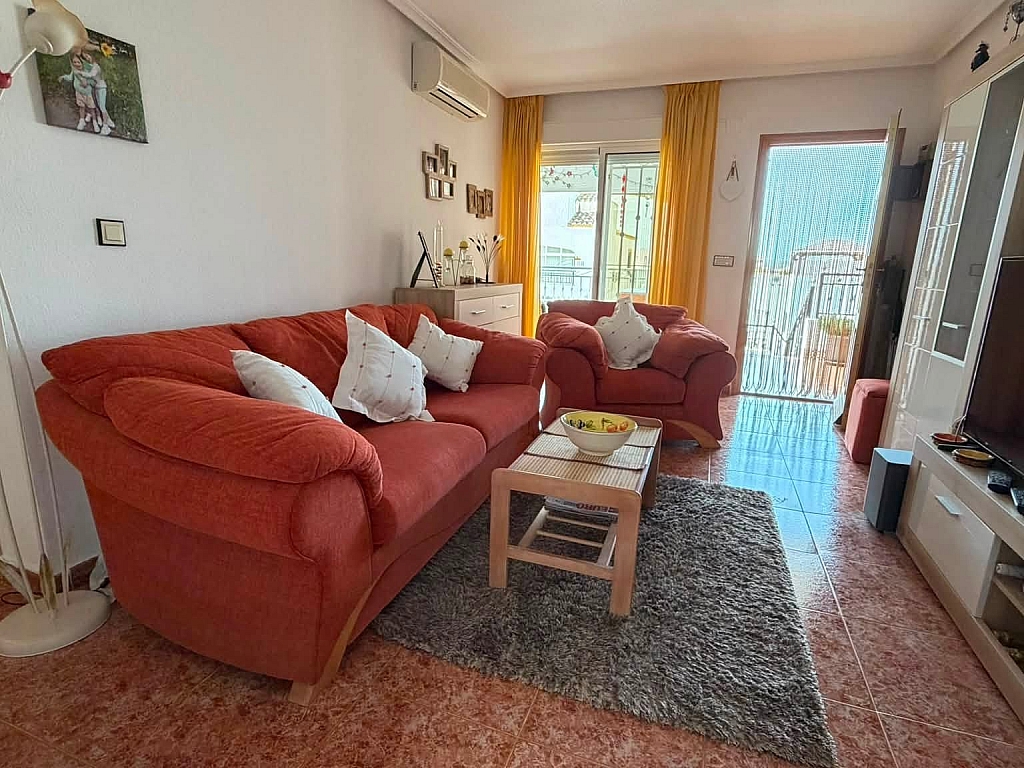 For sale - TOP FLOOR 2 BED 1 BATH APARTMENT -  - Alicante