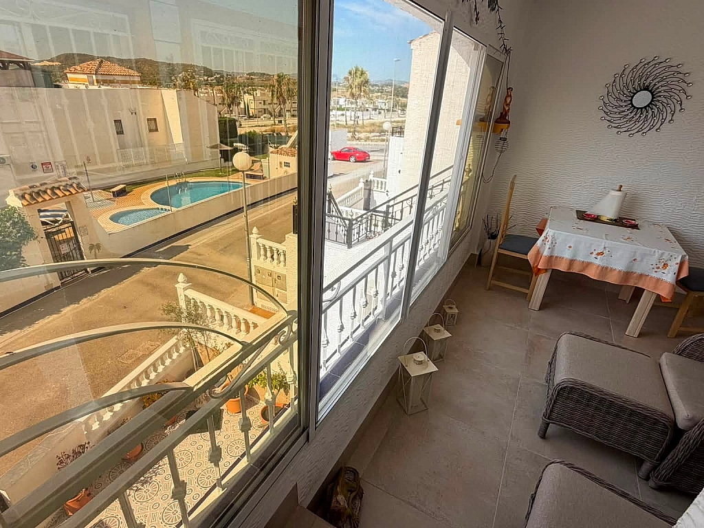For sale - TOP FLOOR 2 BED 1 BATH APARTMENT -  - Alicante