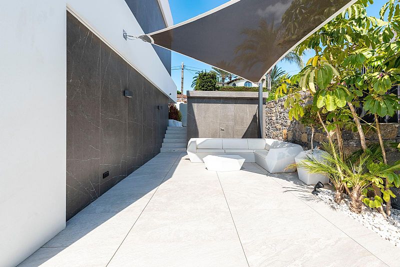 For sale - 4 Bedroom 4 Bathroom villa in Calpe - Calpe  - Alicante
