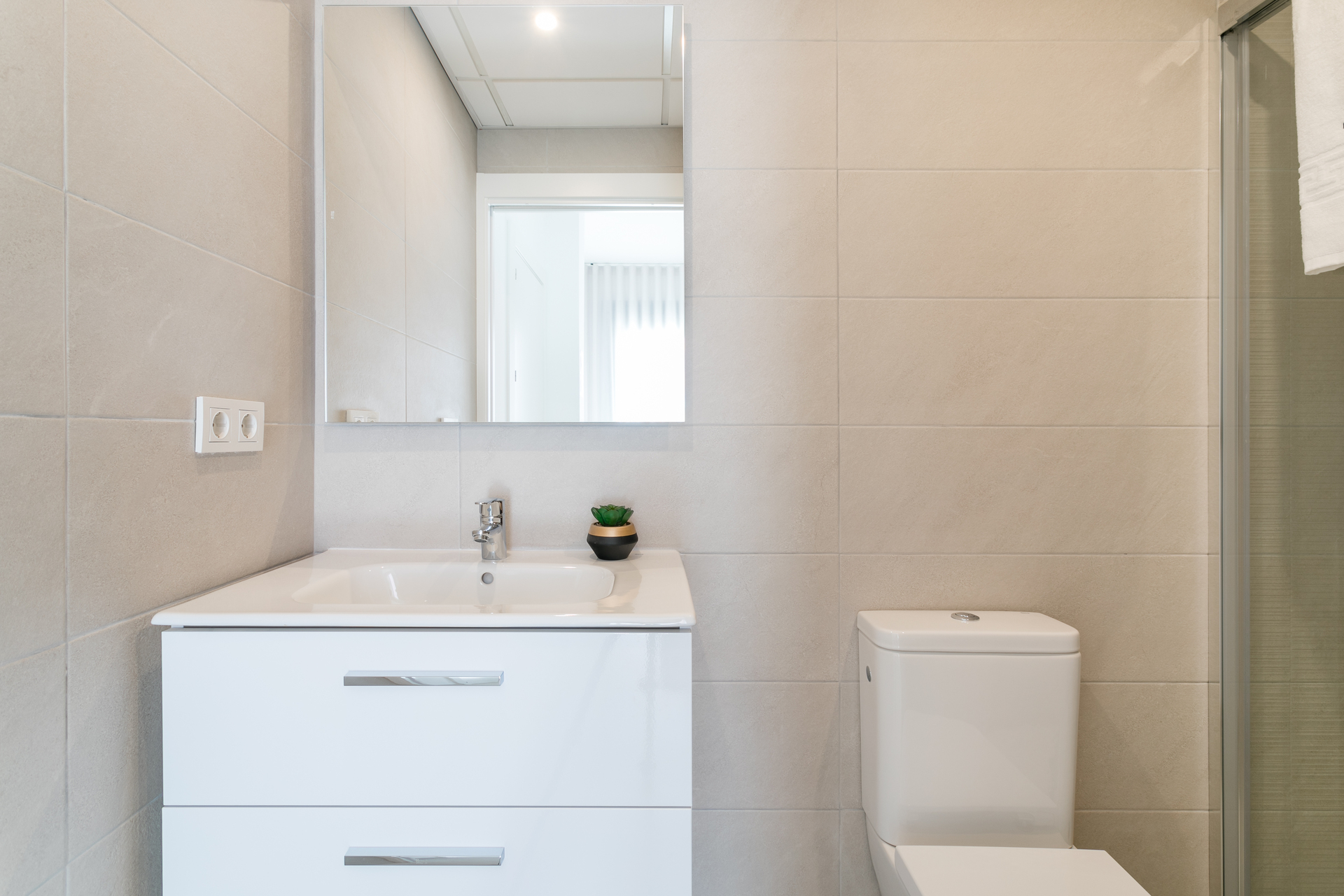 For sale - 2 Bedroom 2 Bathroom apartment in Torrevieja - Torrevieja  - Alicante