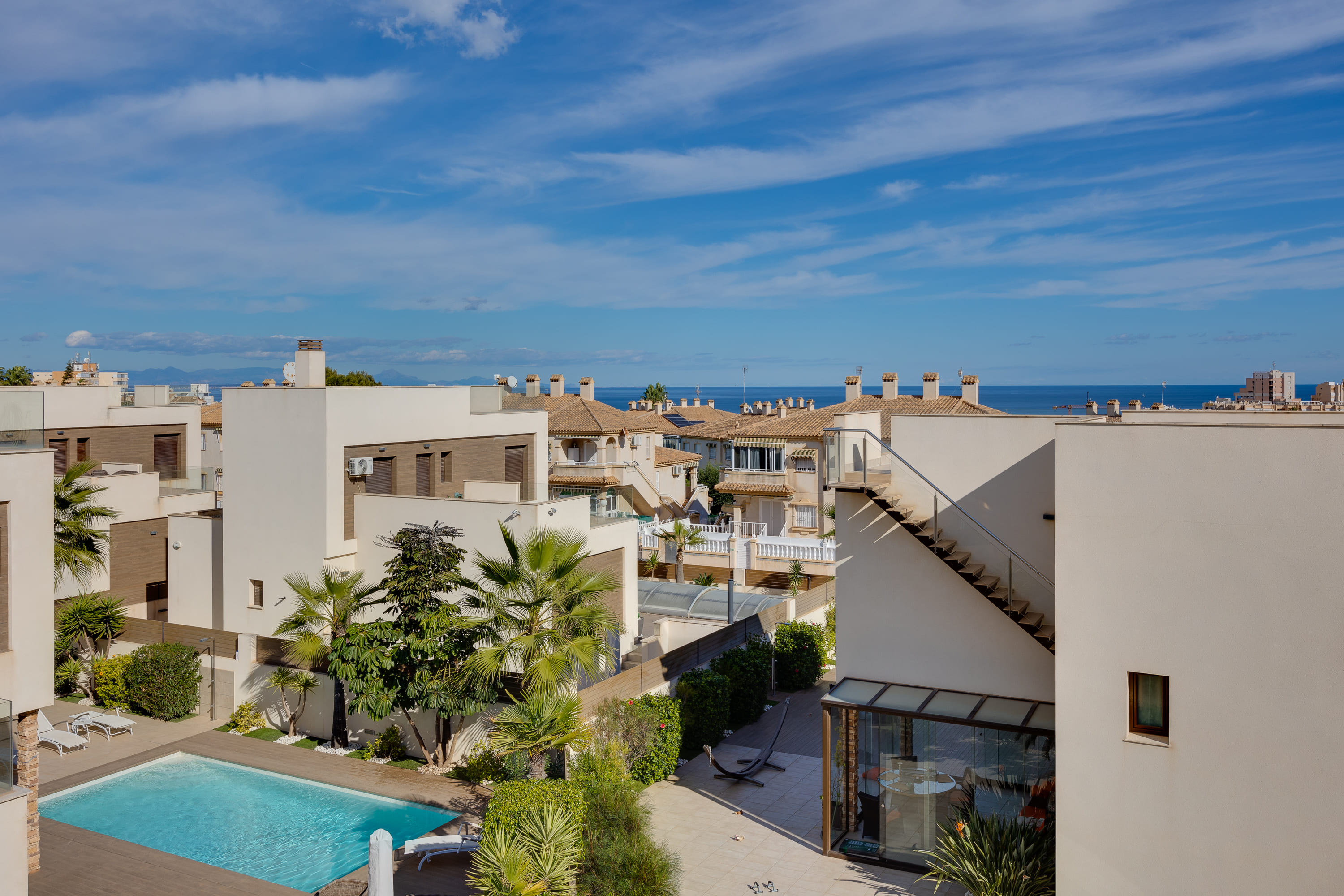 For sale - 4 Bedroom 2 Bathroom detached in Torrevieja - Torrevieja  - Alicante