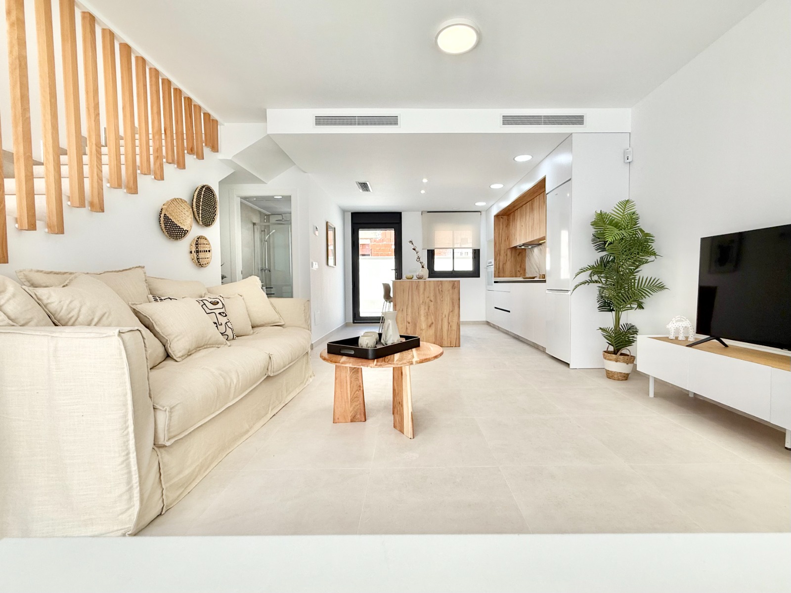 For sale - 3 Bedroom 2 Bathroom high-bungalow in Cox - Cox  - Alicante
