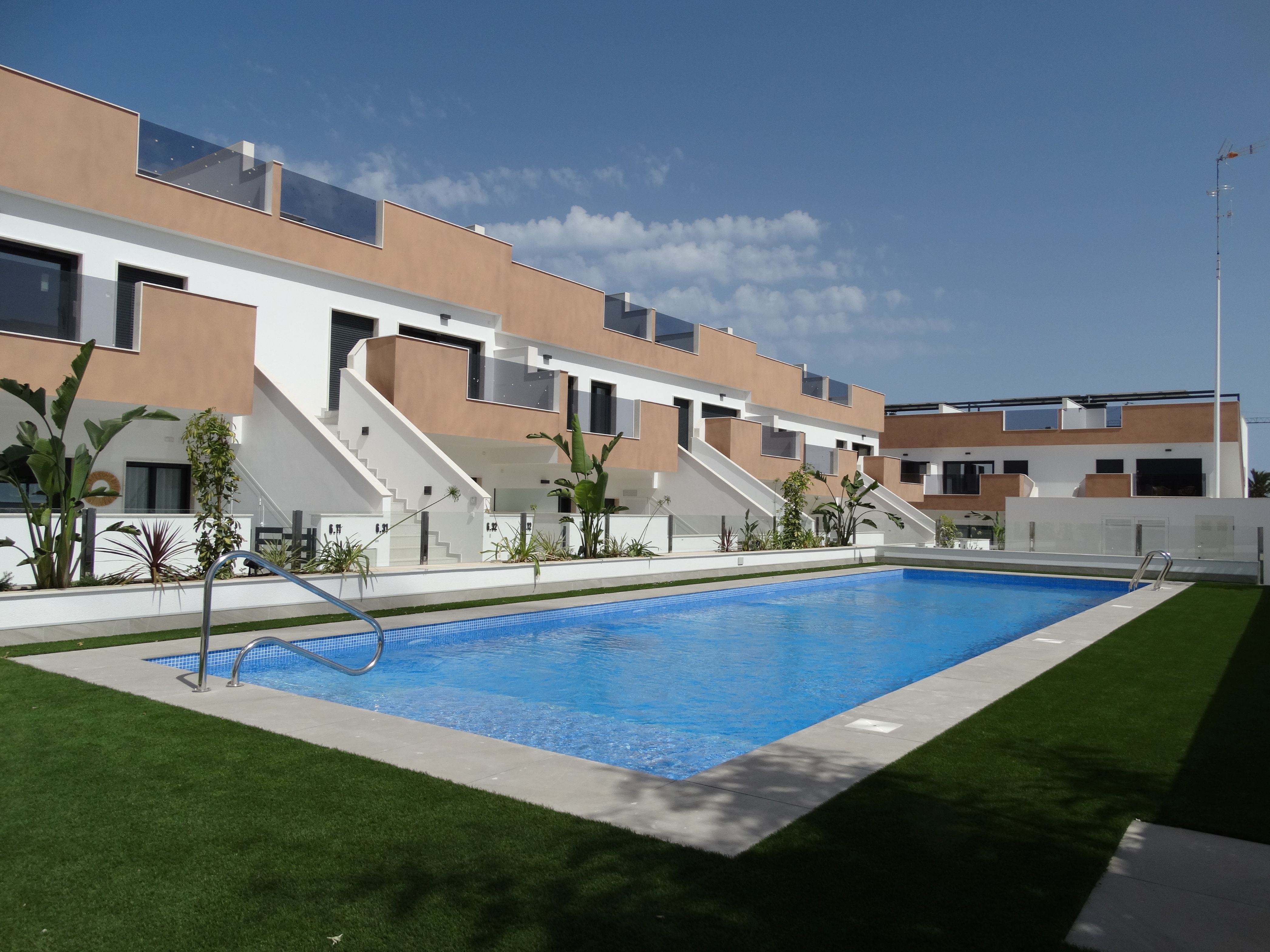 For sale - 2 Bedroom 2 Bathroom high-bungalow in Pilar de la Horadada - Pilar de la Horadada  - Alicante