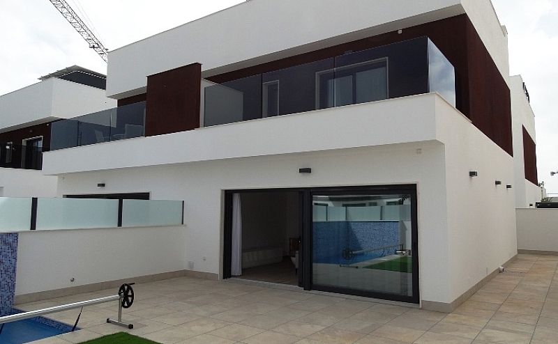 3 Bedroom 3 Bathroom semi-detached in Pilar de la Horadada