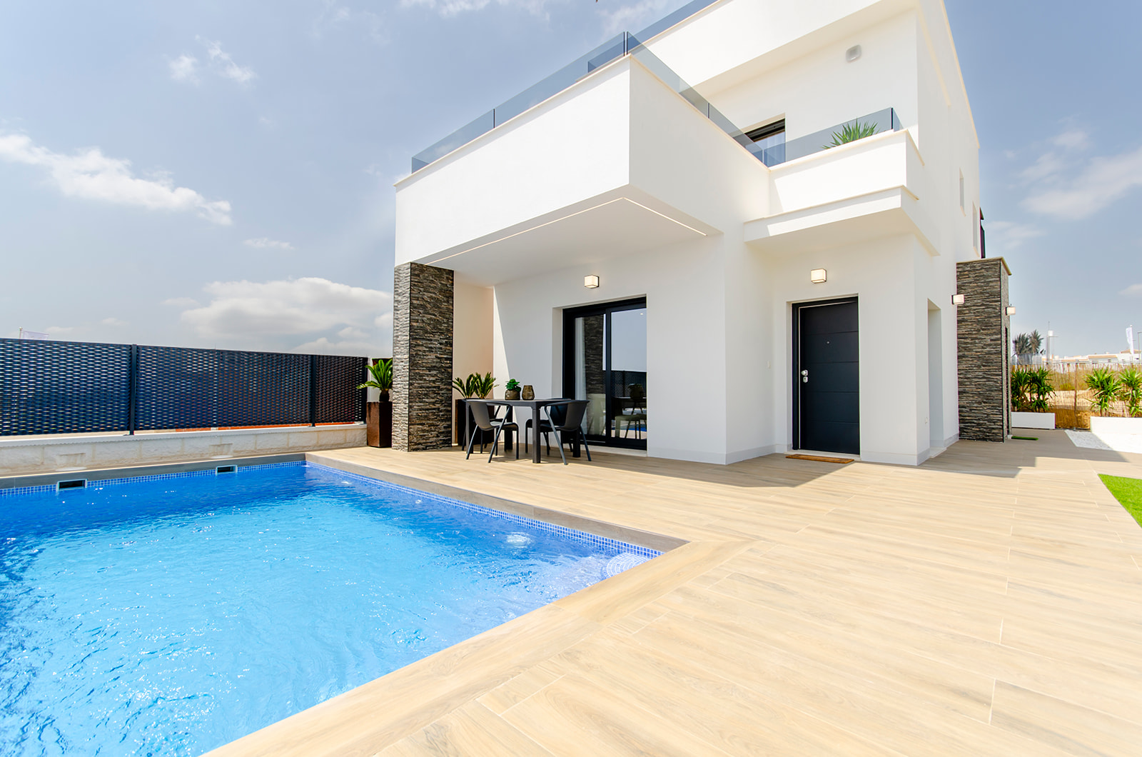 For sale - 3 Bedroom 2 Bathroom semi-detached in Vistabella - Vistabella  - Alicante