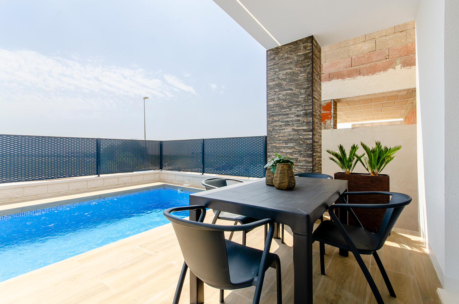 For sale - 3 Bedroom 2 Bathroom semi-detached in Vistabella - Vistabella  - Alicante