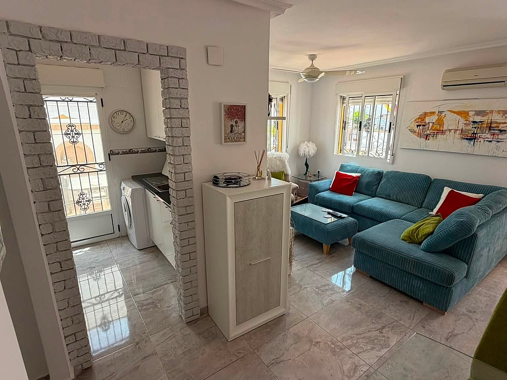 For sale - STUNNING 3 BED 2 BATH QUAD ENTRE NARANJOS -  - Alicante