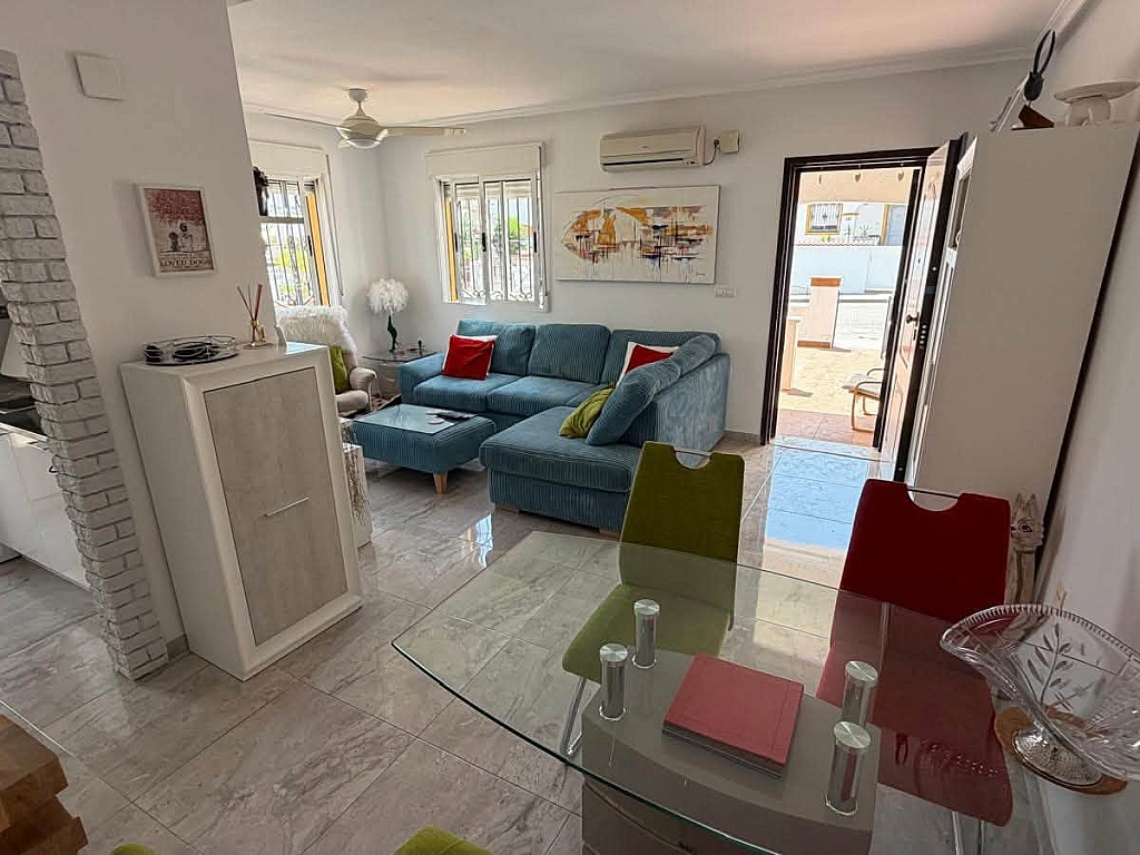 For sale - STUNNING 3 BED 2 BATH QUAD ENTRE NARANJOS -  - Alicante