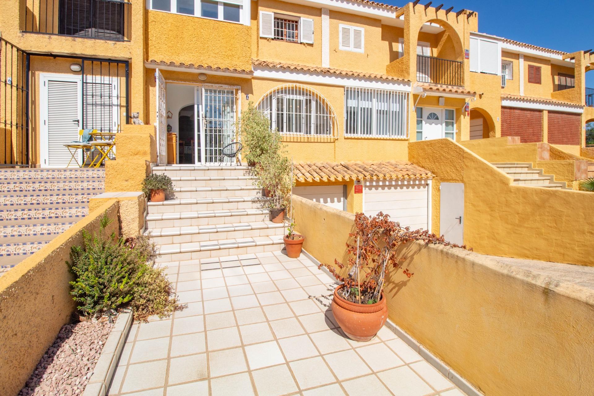 For sale - 4 Bedroom 4 Bathroom Semi in Cabo Roig - Cabo Roig  - Alicante