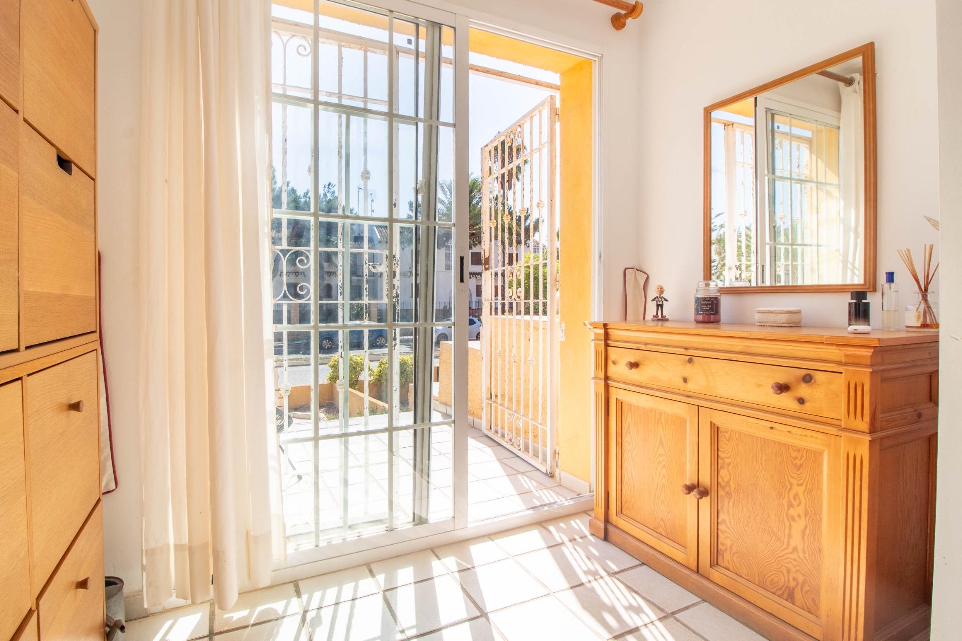 For sale - 4 Bedroom 4 Bathroom Semi in Cabo Roig - Cabo Roig  - Alicante