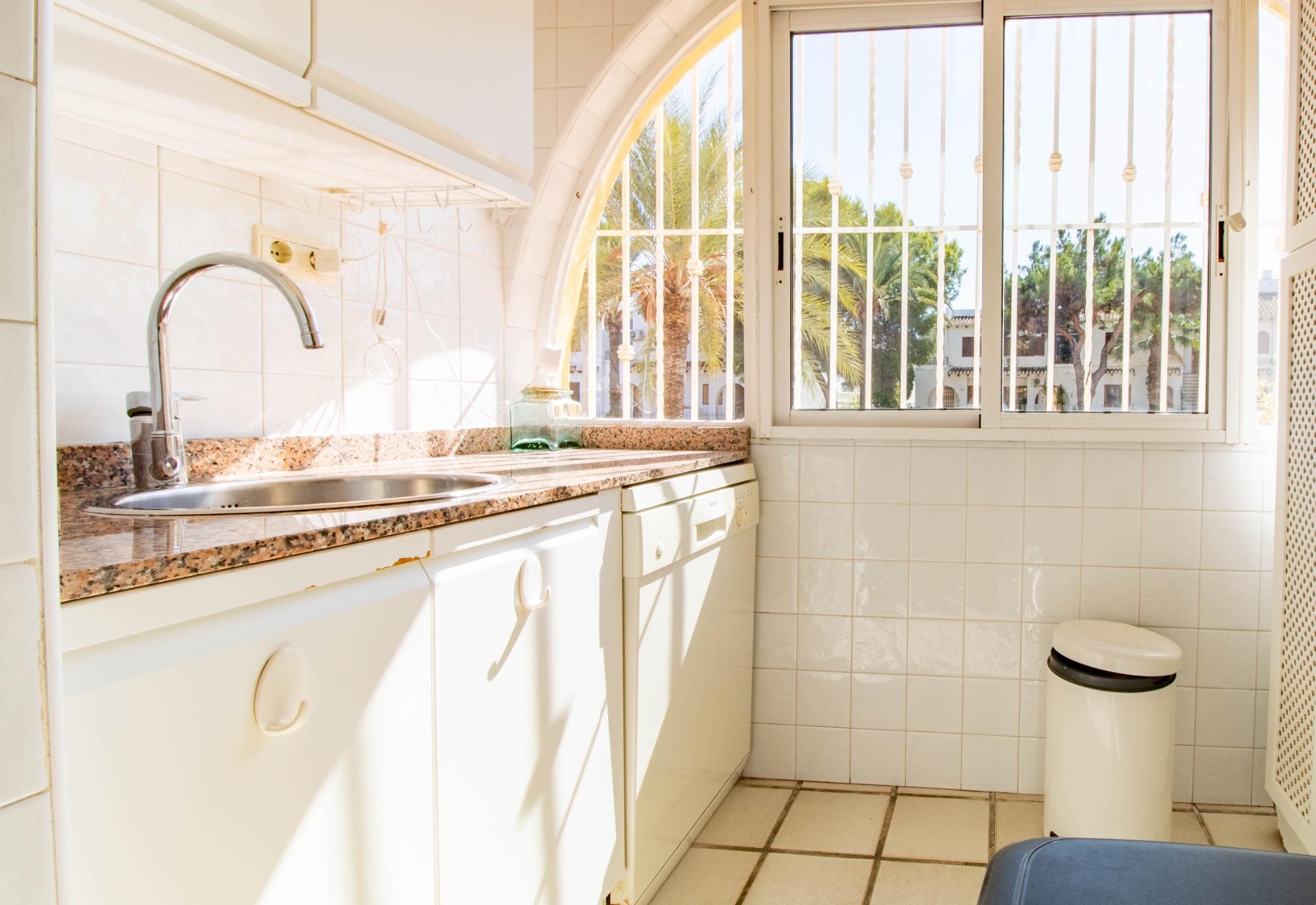 For sale - 4 Bedroom 4 Bathroom Semi in Cabo Roig - Cabo Roig  - Alicante