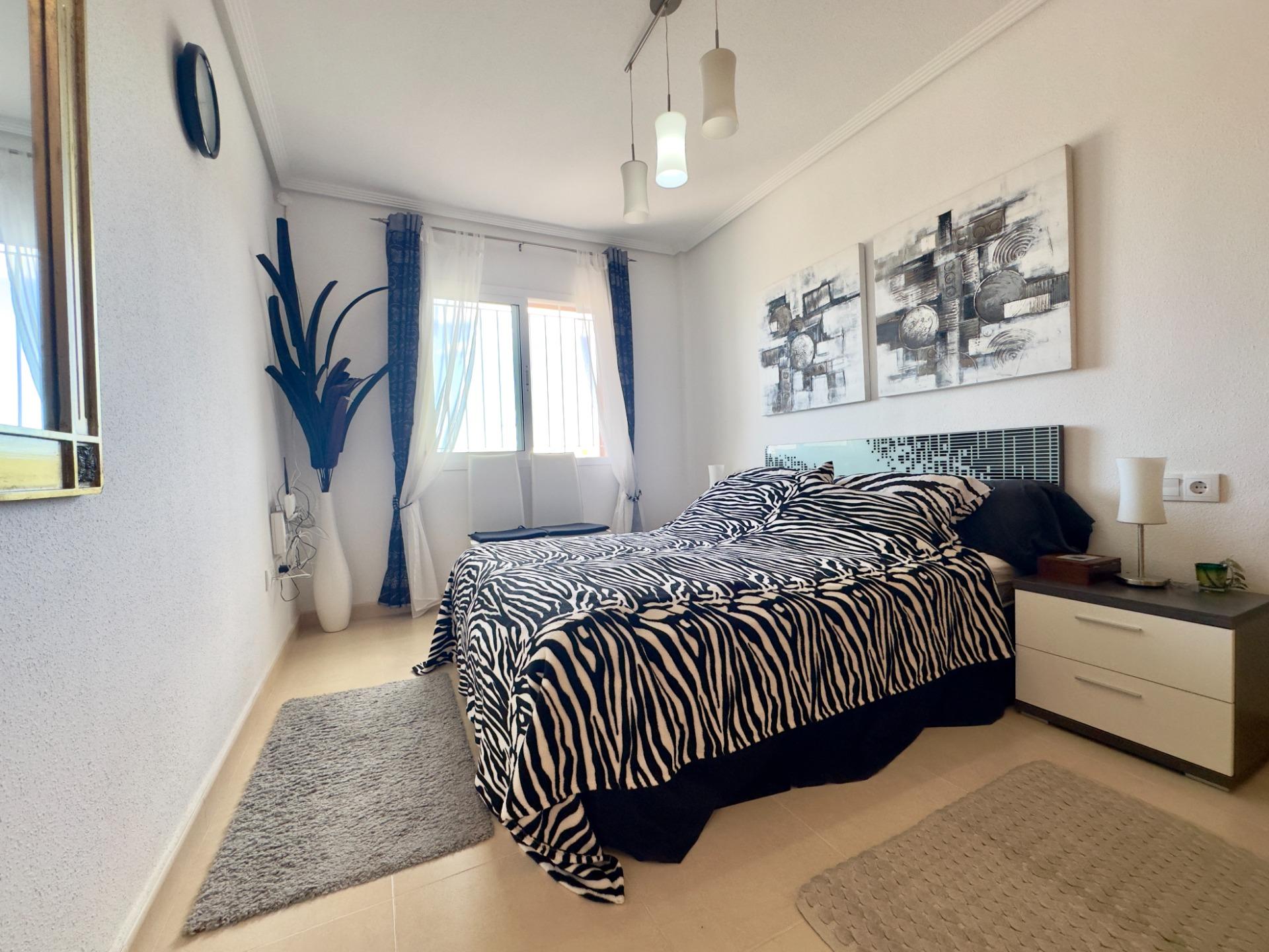 For sale - 2 Bedroom 1 Bathroom Penthouse in Orihuela Costa - Playa Flamenca  - Alicante