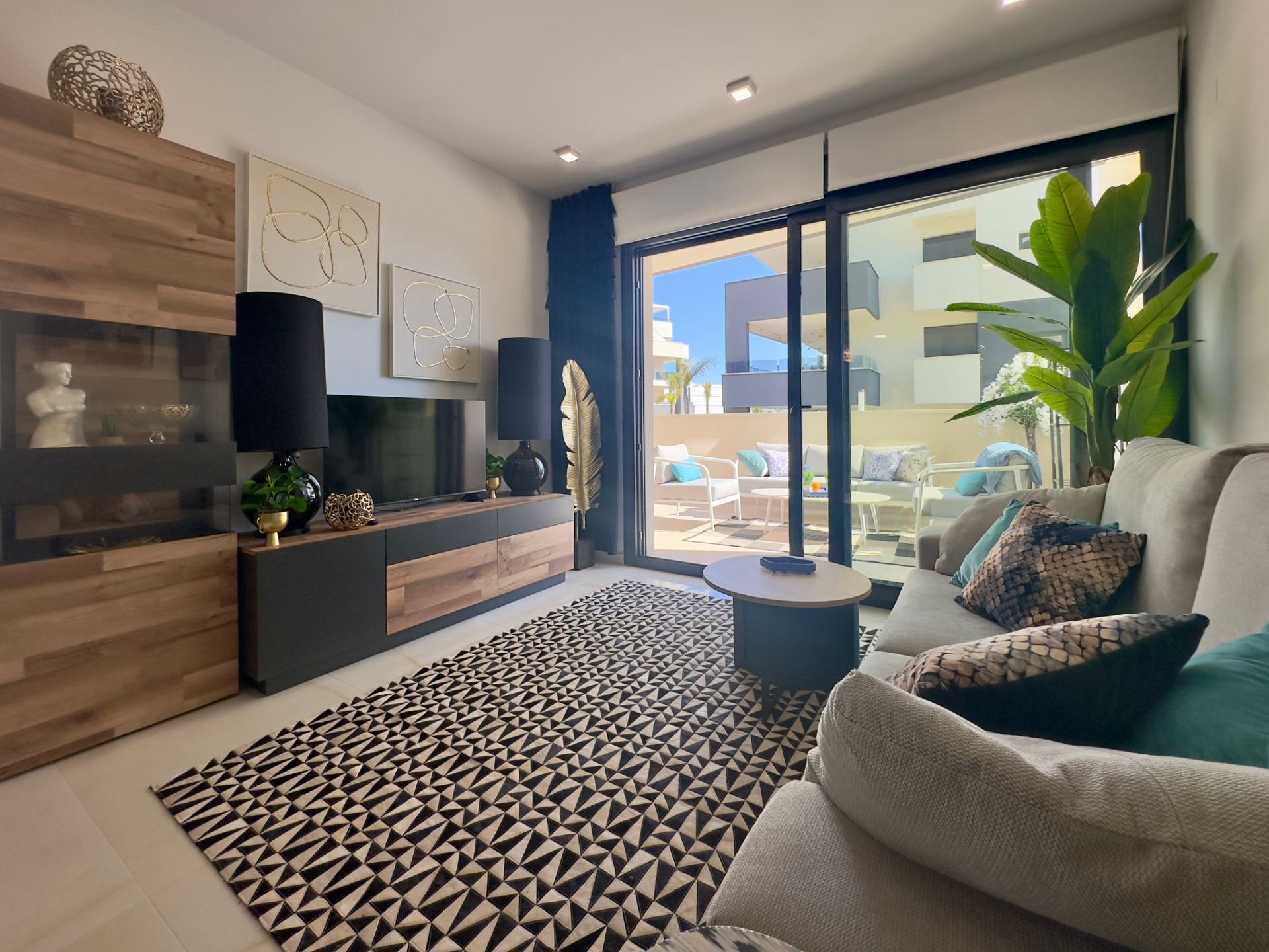 For sale - 3 Bedroom 2 Bathroom Apartment in Orihuela Costa - Playa Flamenca  - Alicante