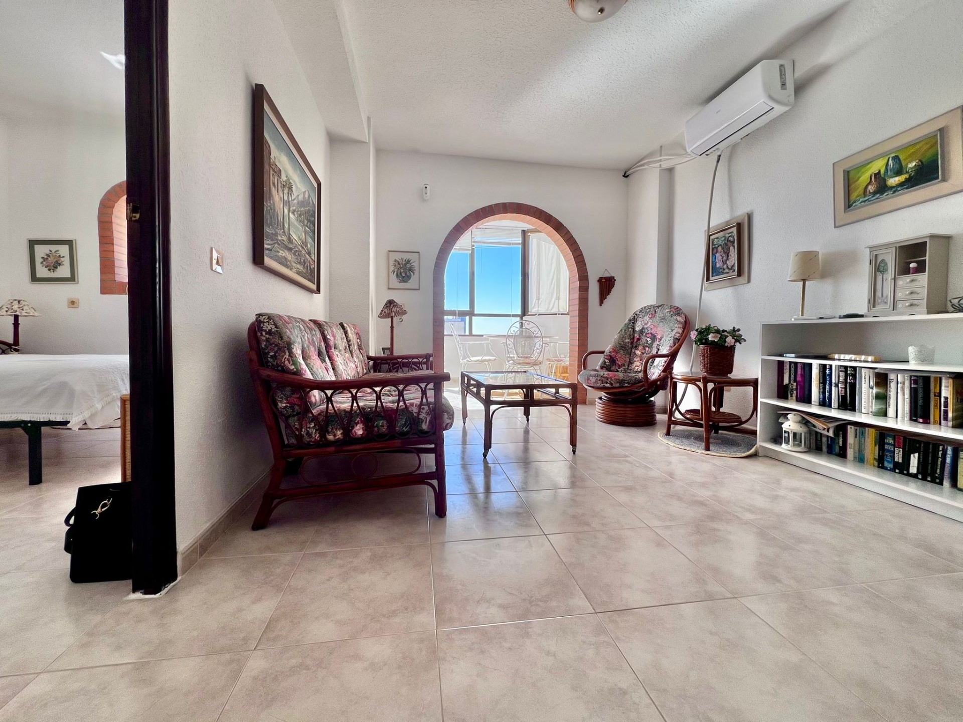 For sale - 2 Bedroom 1 Bathroom Apartment in Torrevieja - Cabo cervera  - Alicante