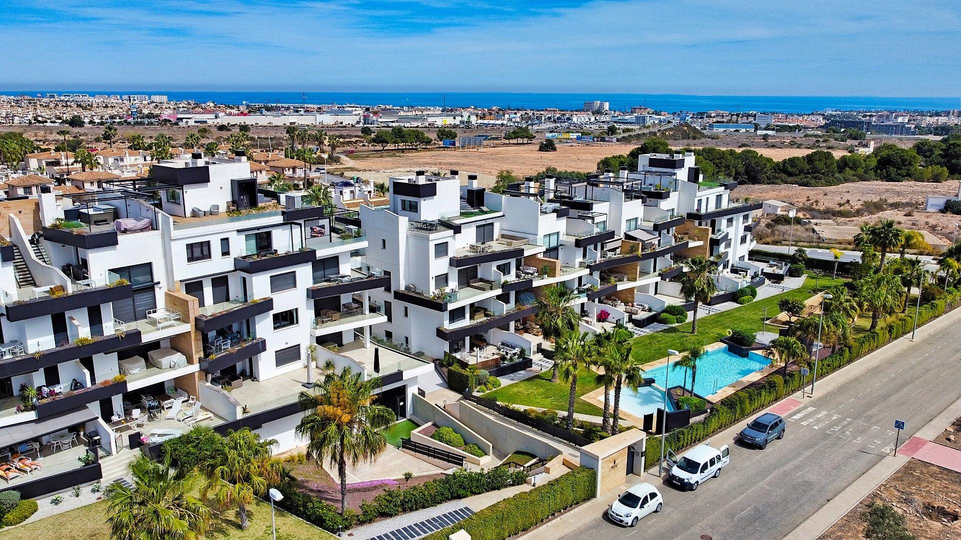 For sale - 3 Bedroom 2 Bathroom Penthouse in Orihuela Costa - Los Dolses  - Alicante