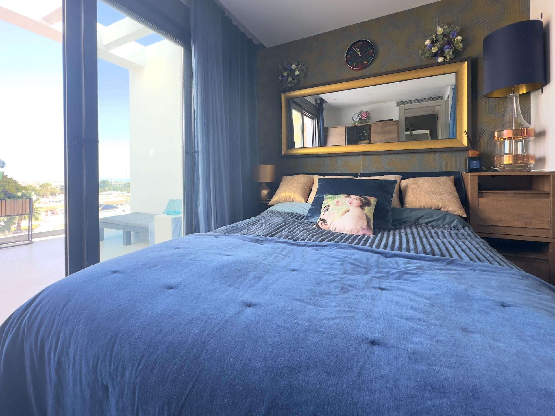 For sale - 3 Bedroom 2 Bathroom Penthouse in Orihuela Costa - Los Dolses  - Alicante