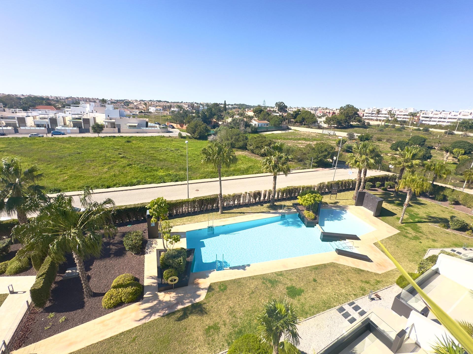 For sale - 3 Bedroom 2 Bathroom Penthouse in Orihuela Costa - Los Dolses  - Alicante