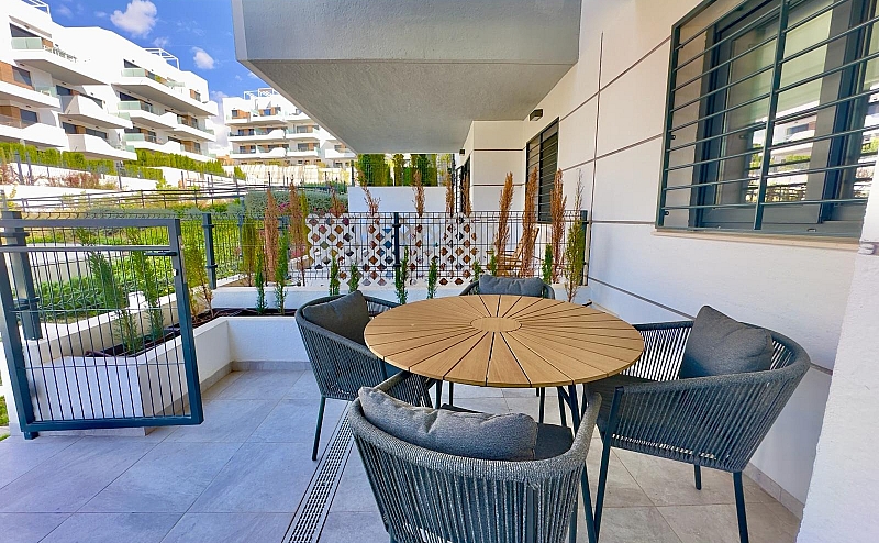 2 Bedroom 1 Bathroom Apartment in Orihuela Costa