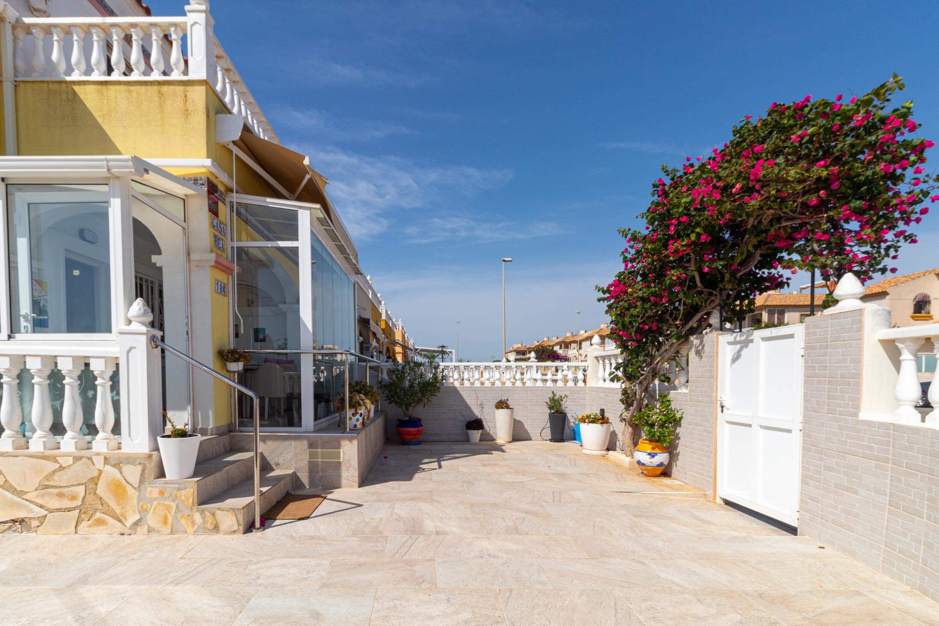 For sale - 2 Bedroom 2 Bathroom Terraced house in Orihuela Costa - La Regia  - Alicante