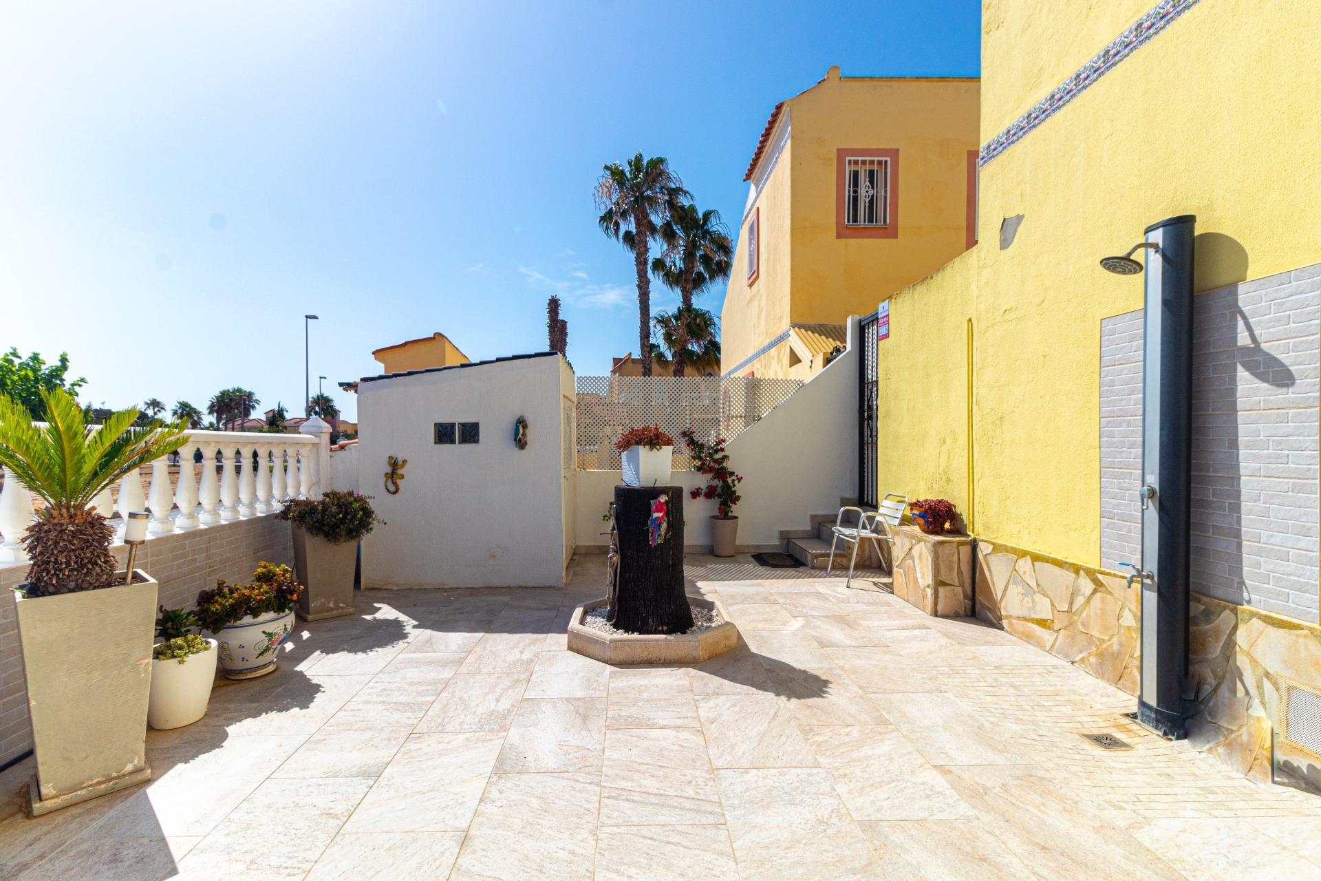 For sale - 2 Bedroom 2 Bathroom Terraced house in Orihuela Costa - La Regia  - Alicante