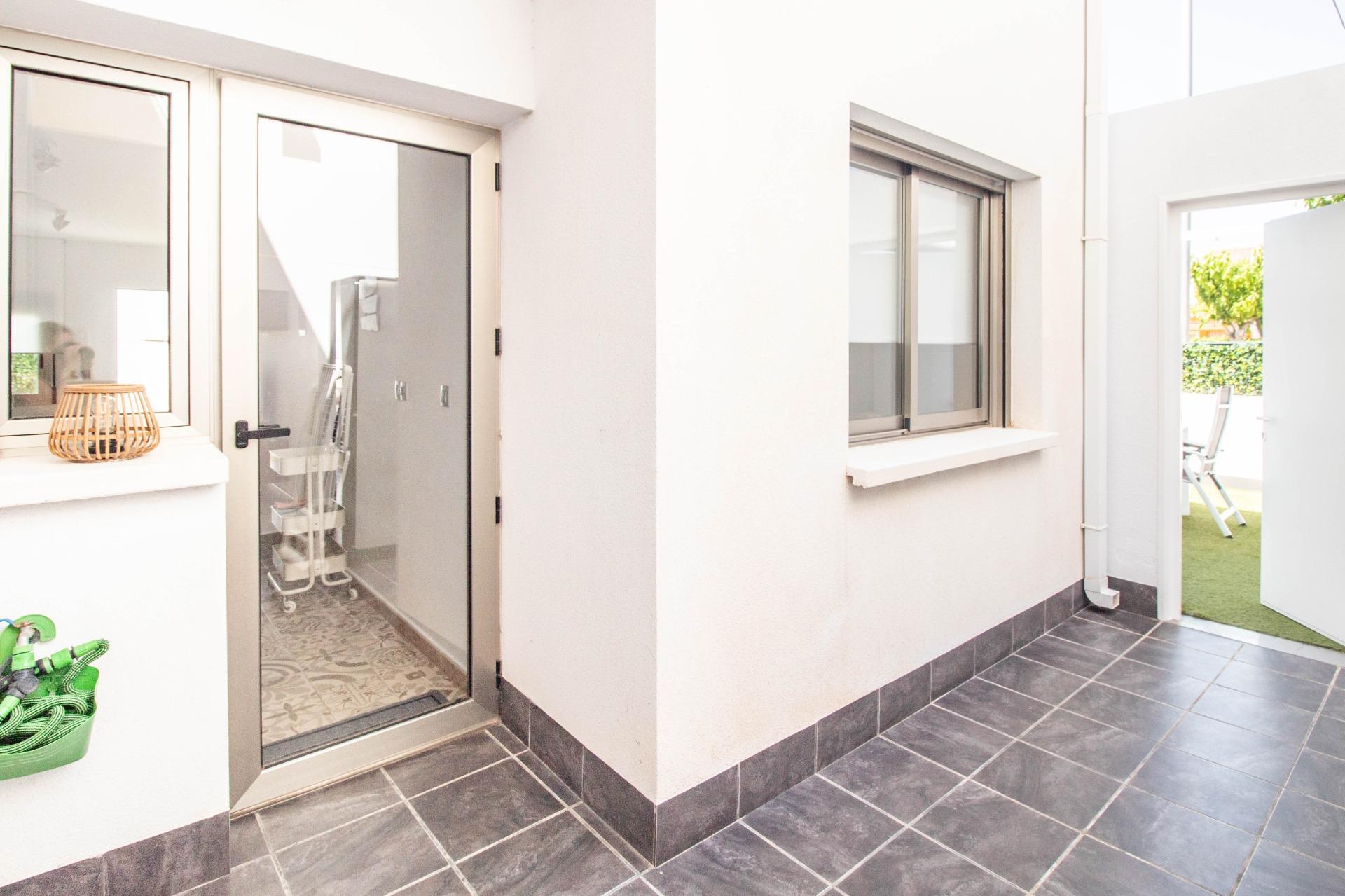 For sale - 2 Bedroom 2 Bathroom Bungalow in Pilar de la Horadada - Torre de la Horadada  - Alicante