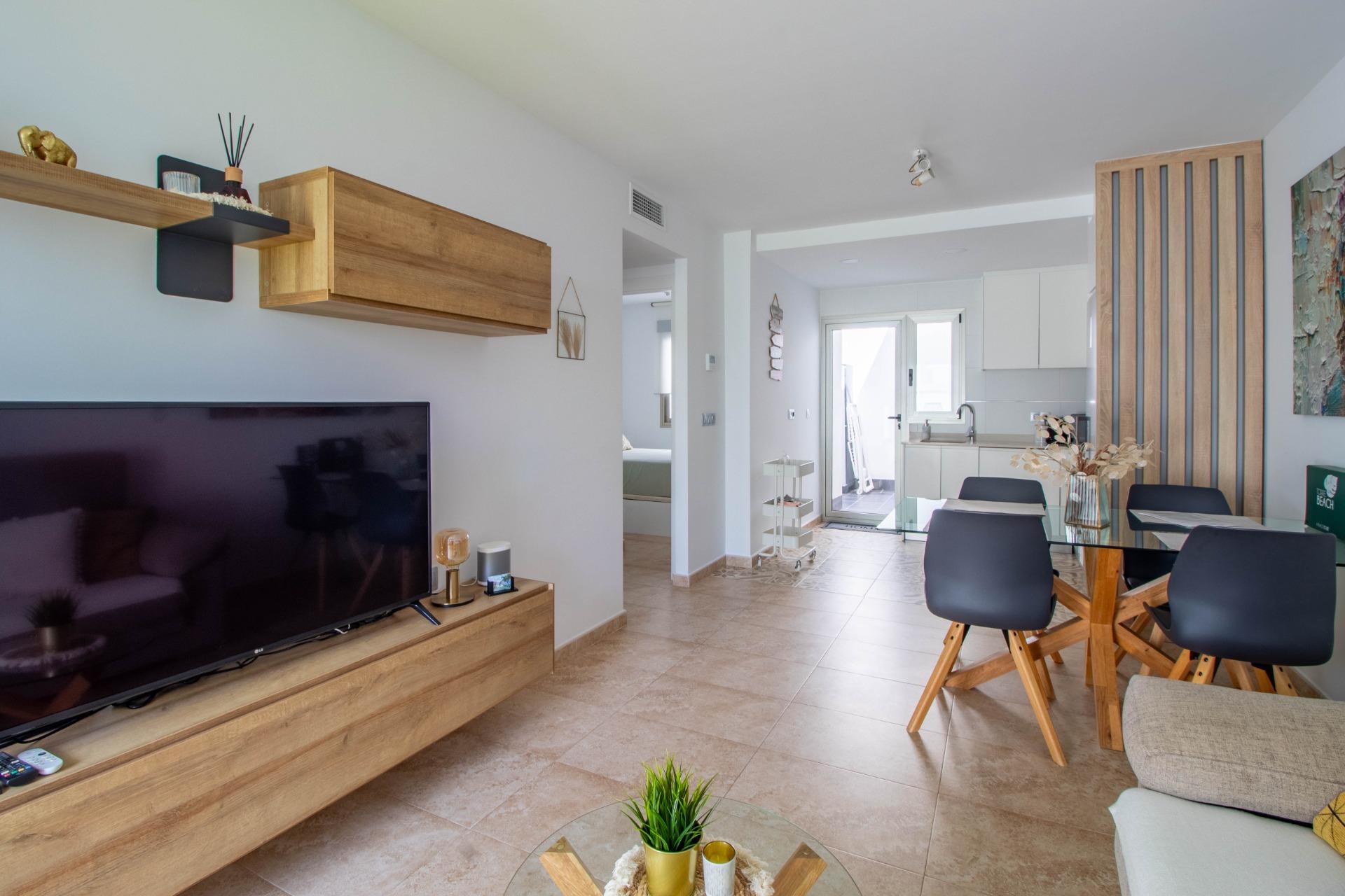 For sale - 2 Bedroom 2 Bathroom Bungalow in Pilar de la Horadada - Torre de la Horadada  - Alicante
