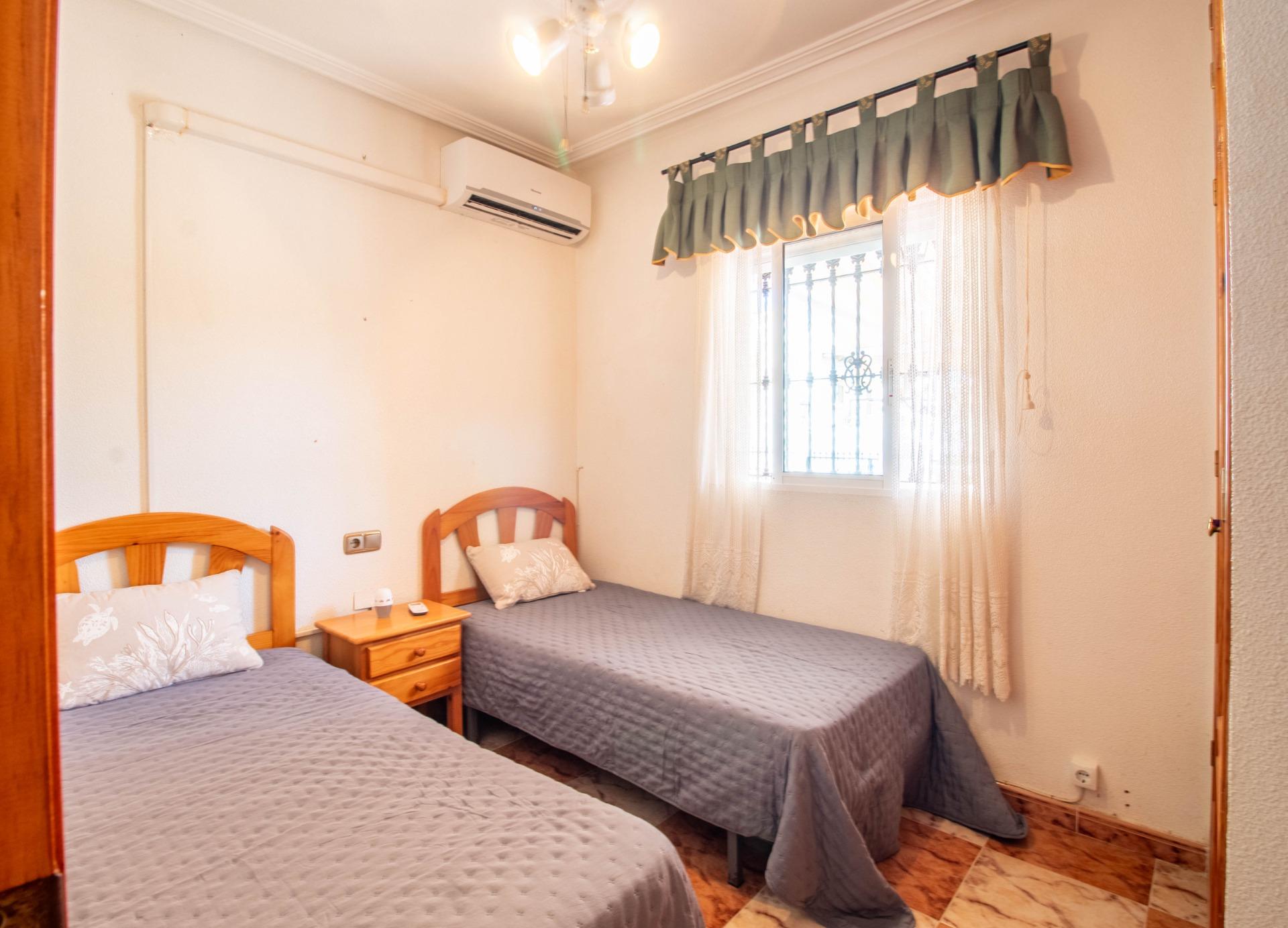For sale - 2 Bedroom 1 Bathroom Terraced house in Orihuela Costa - La Zenia  - Alicante
