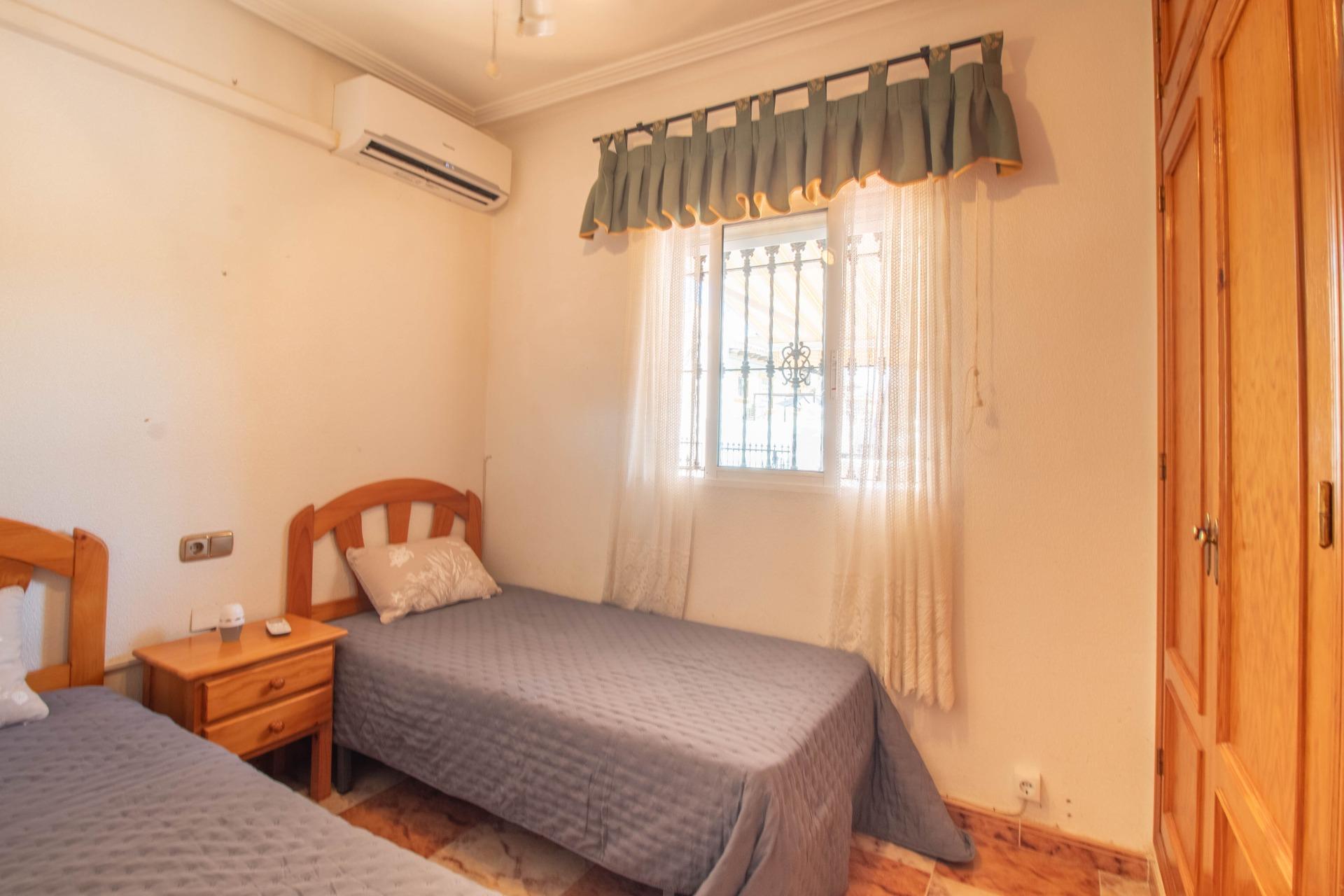 For sale - 2 Bedroom 1 Bathroom Terraced house in Orihuela Costa - La Zenia  - Alicante
