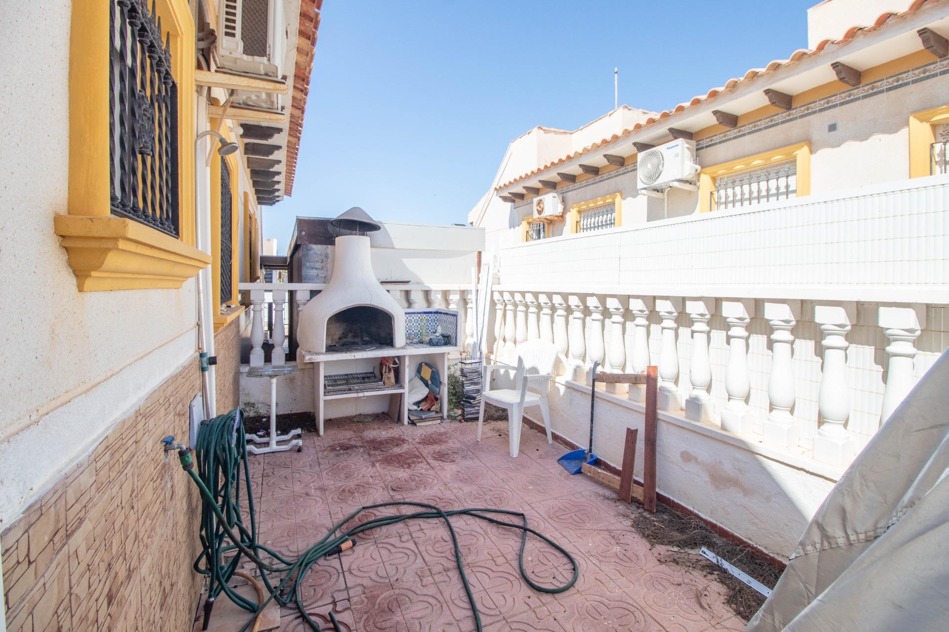 For sale - 2 Bedroom 1 Bathroom Terraced house in Orihuela Costa - La Zenia  - Alicante