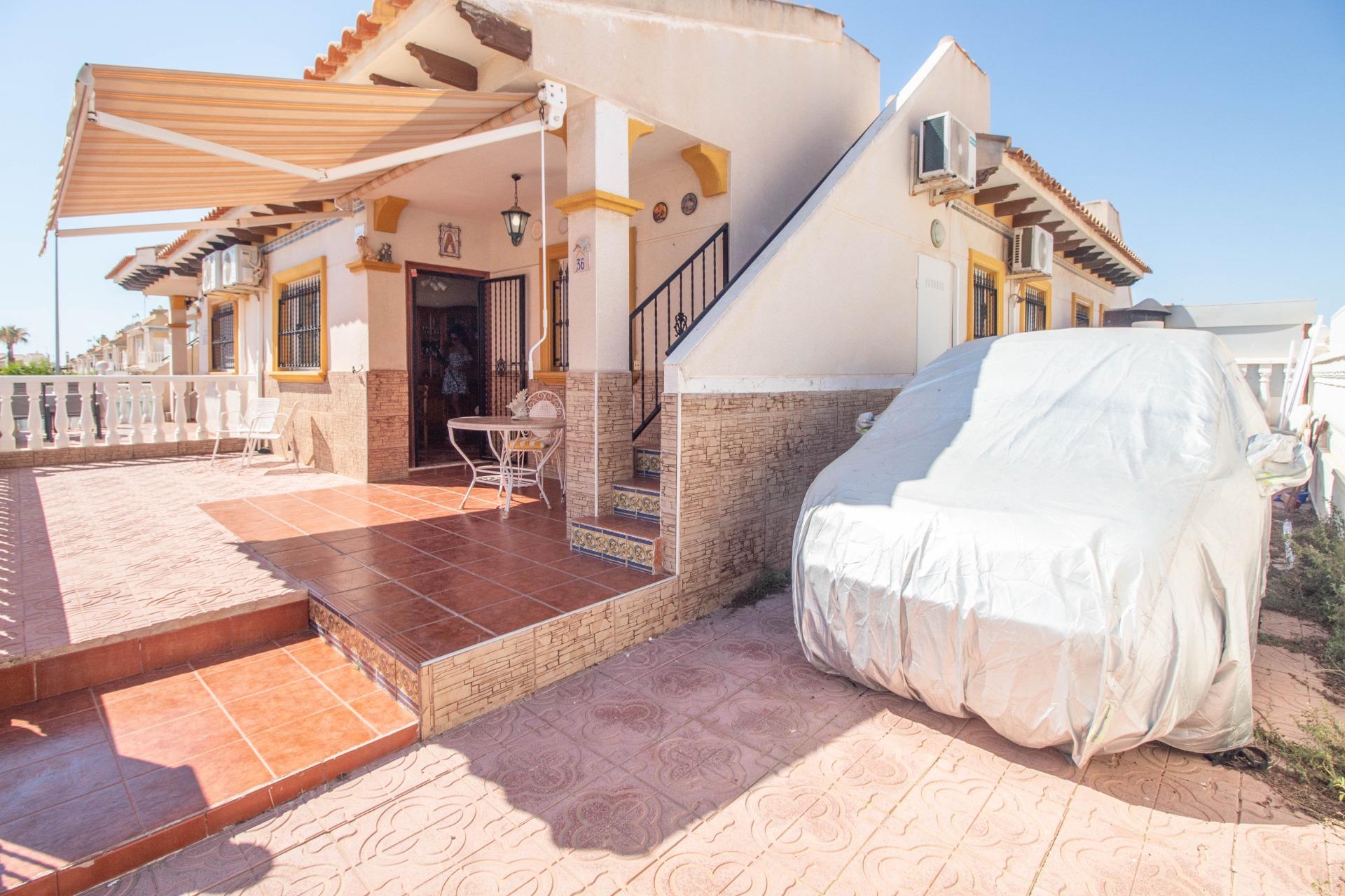 For sale - 2 Bedroom 1 Bathroom Terraced house in Orihuela Costa - La Zenia  - Alicante