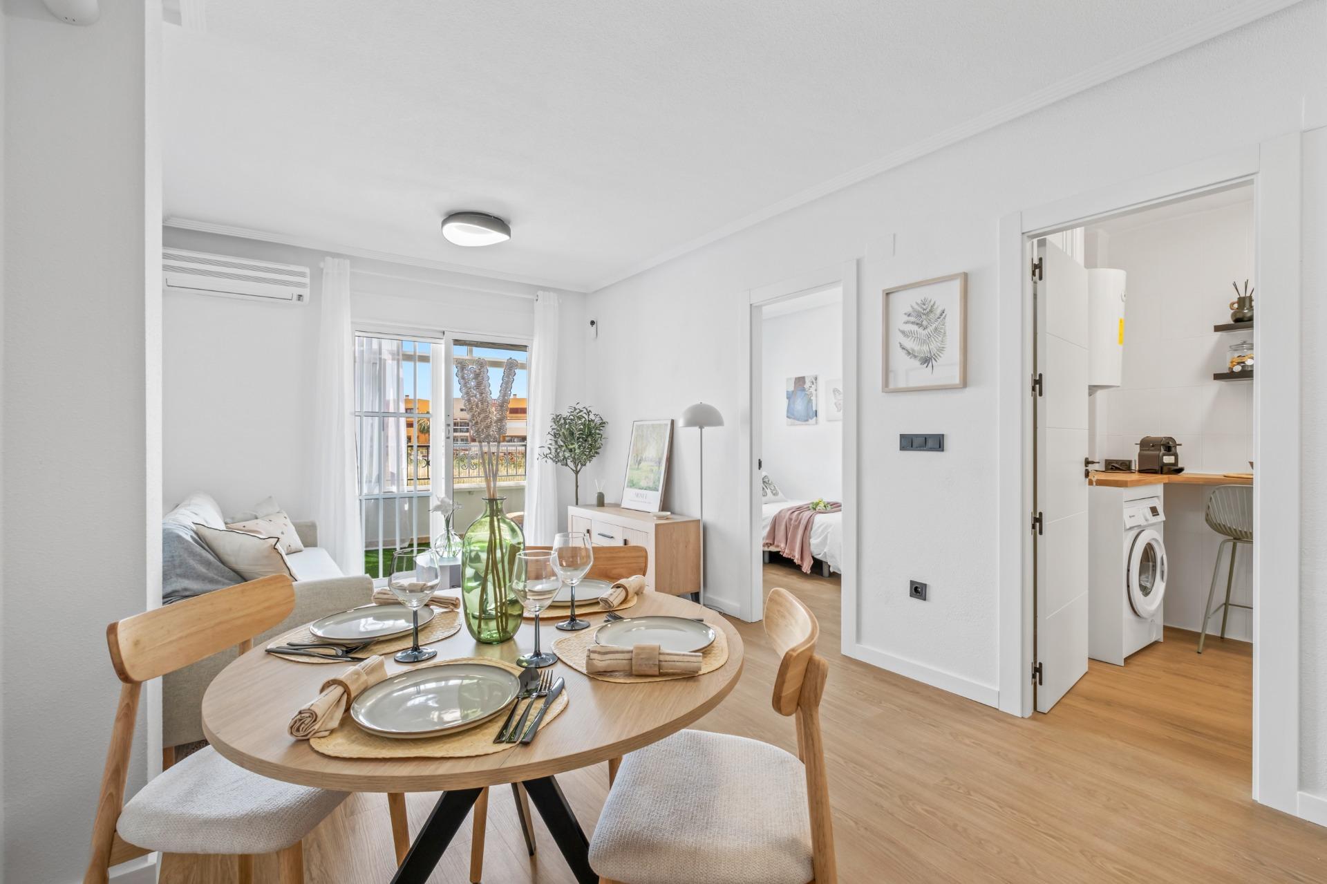 For sale - 2 Bedroom 1 Bathroom Apartment in Orihuela Costa - Playa Flamenca  - Alicante