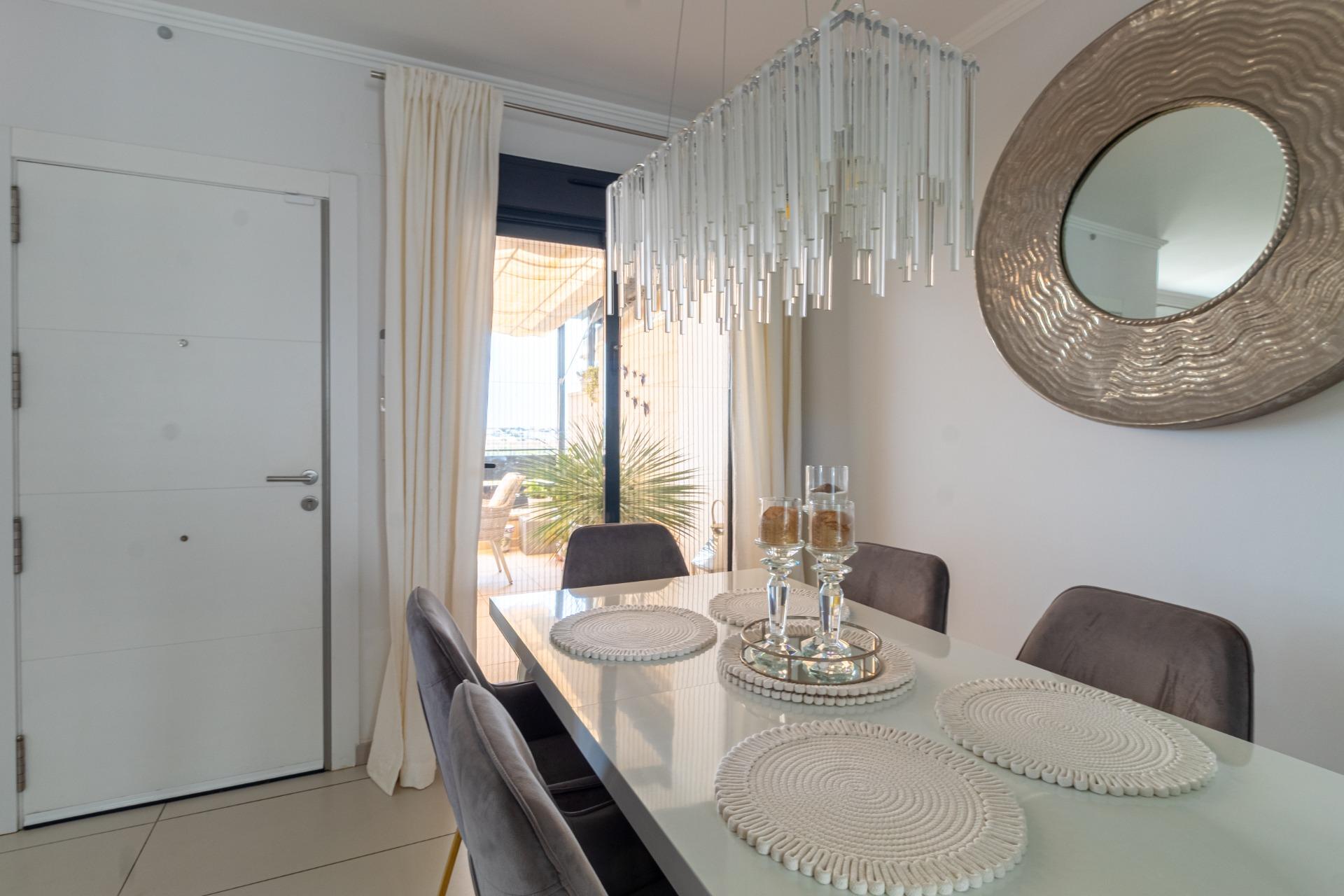 For sale - 3 Bedroom 2 Bathroom Terraced house in Orihuela Costa - Lomas de Cabo Roig  - Alicante