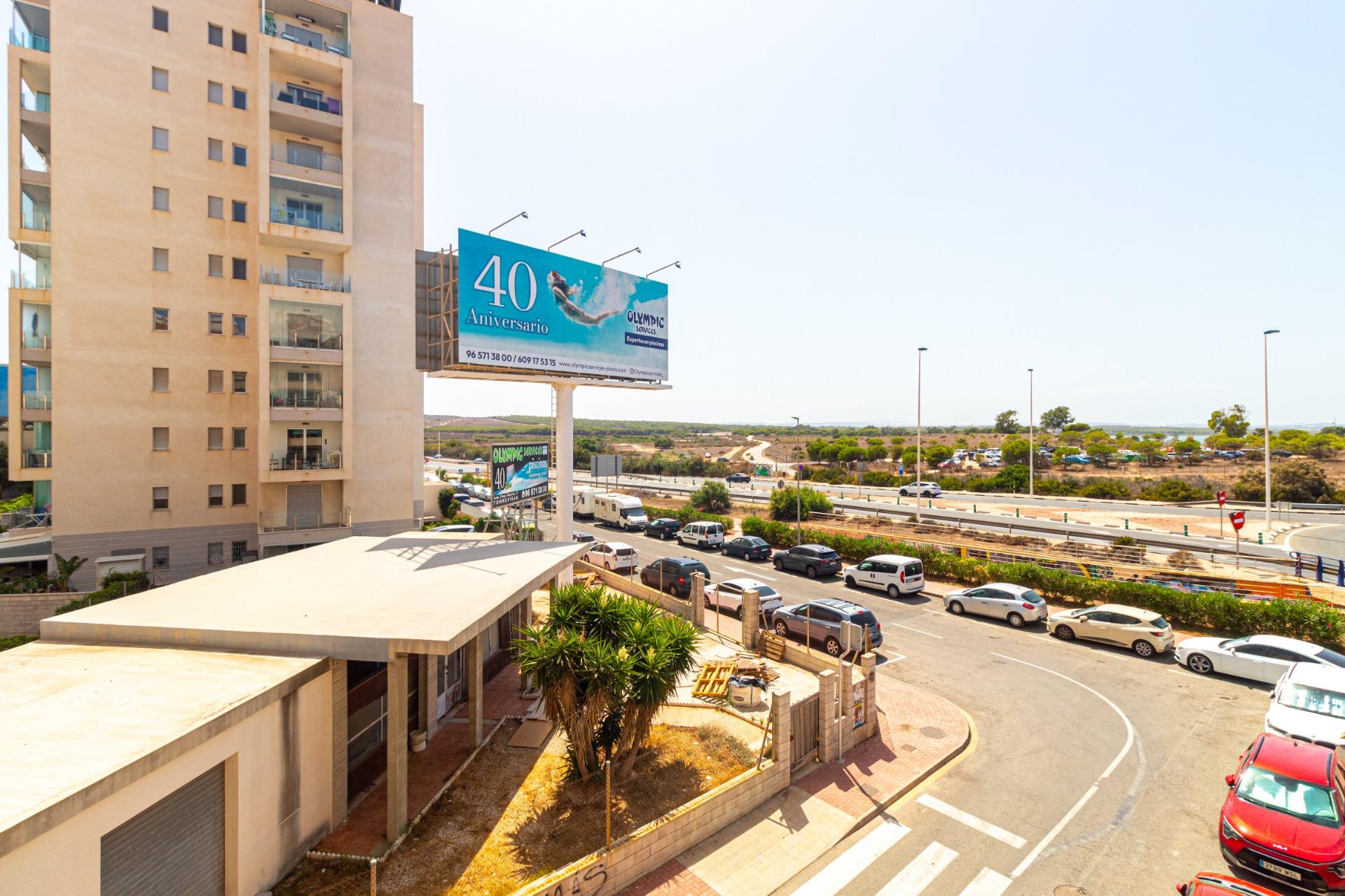 For sale - 2 Bedroom 1 Bathroom Apartment in Torrevieja - La Mata pueblo  - Alicante