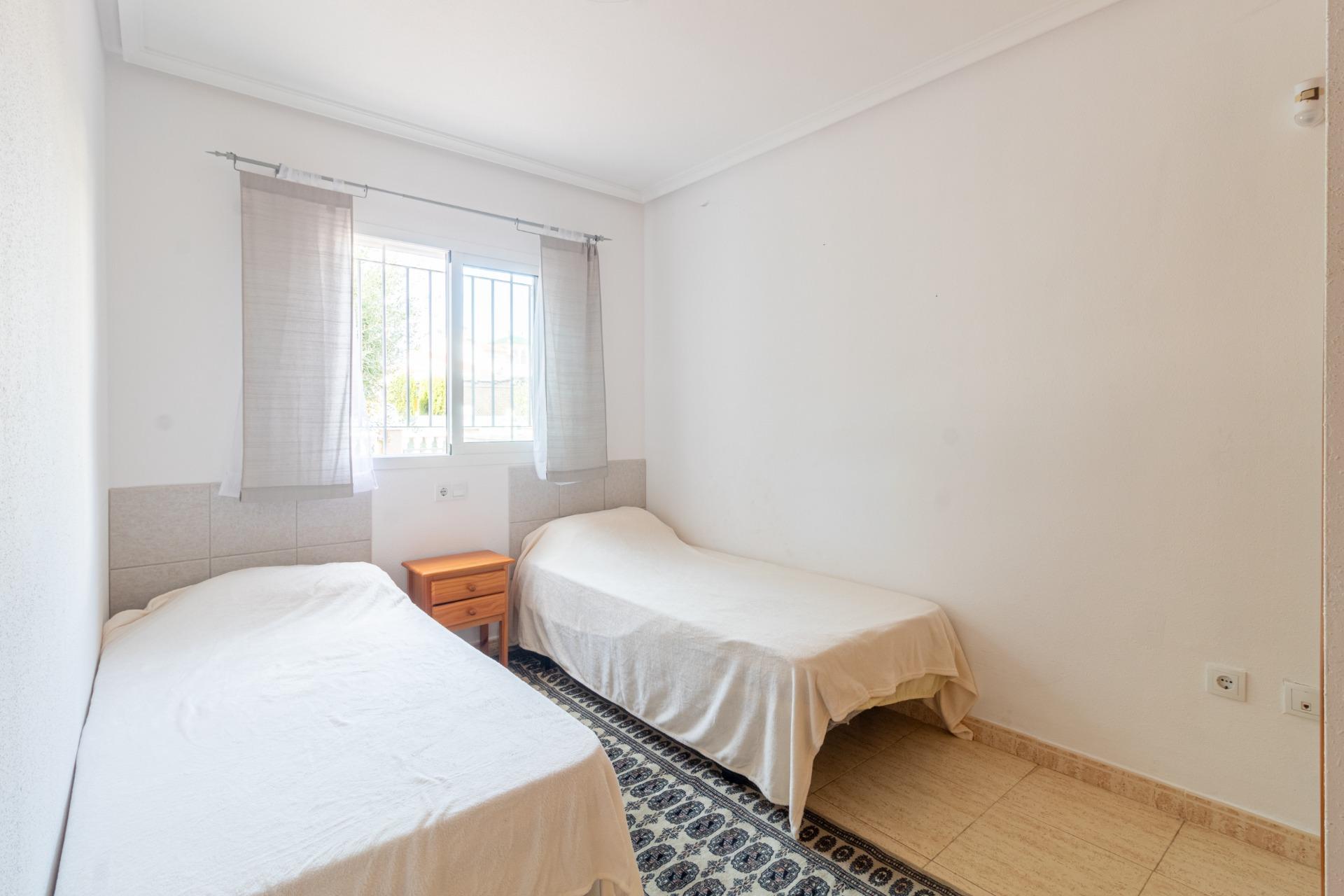 For sale - 3 Bedroom 2 Bathroom Bungalow in Orihuela Costa - Punta Prima  - Alicante
