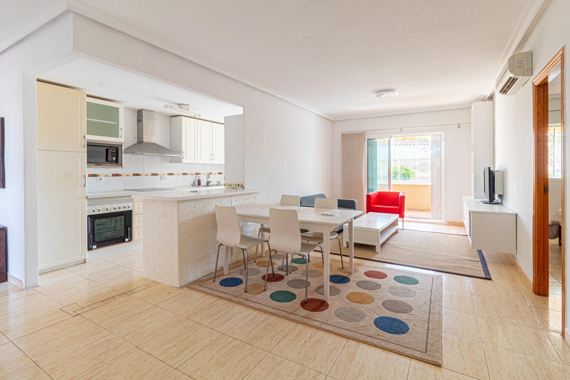 For sale - 3 Bedroom 2 Bathroom Bungalow in Orihuela Costa - Punta Prima  - Alicante