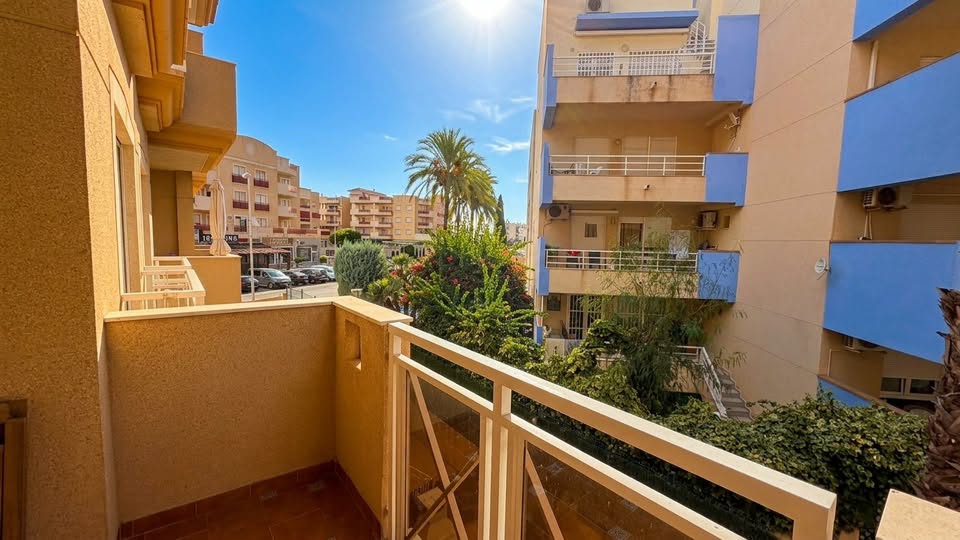 For sale - BEACH FRONT 2 BED 2 BATH APARTMENT CABO ROIG -  - Alicante