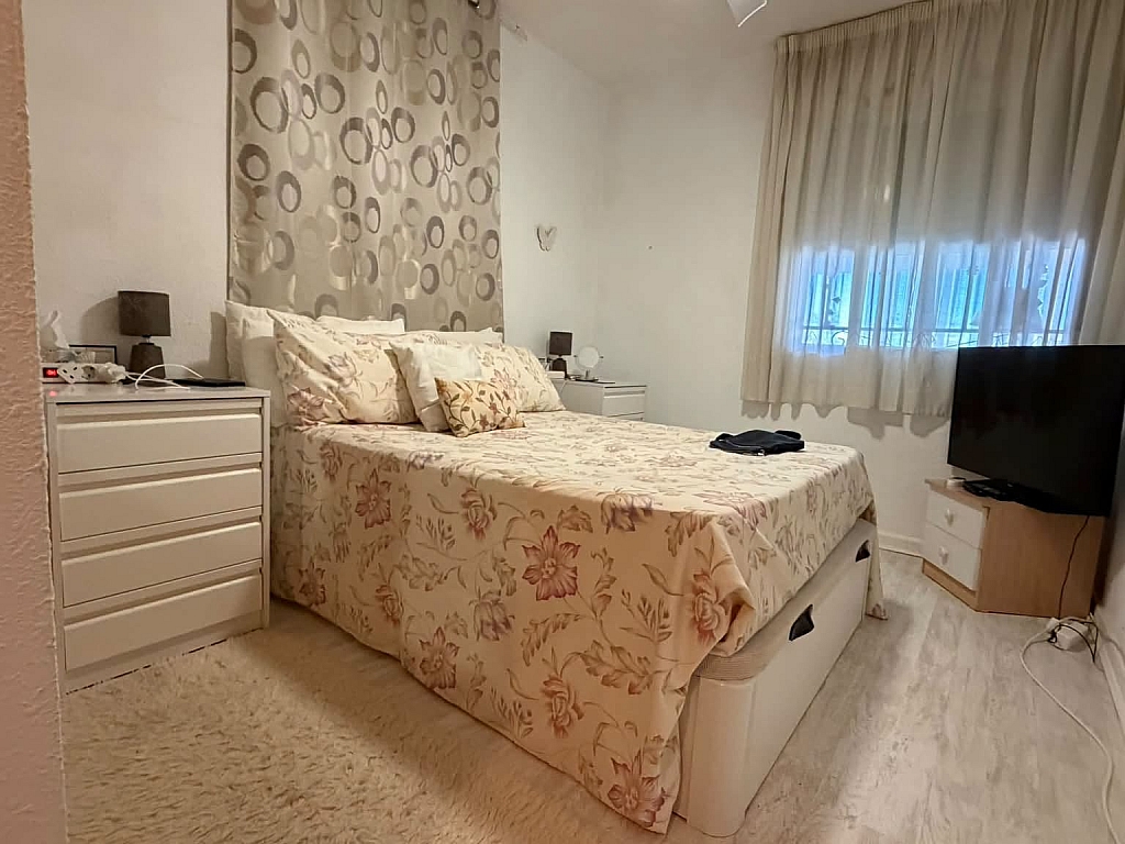 For sale - 2 BED 1 BATH GROUND FLOOR APARTMENT ENTRE NARANJOS -  - Alicante