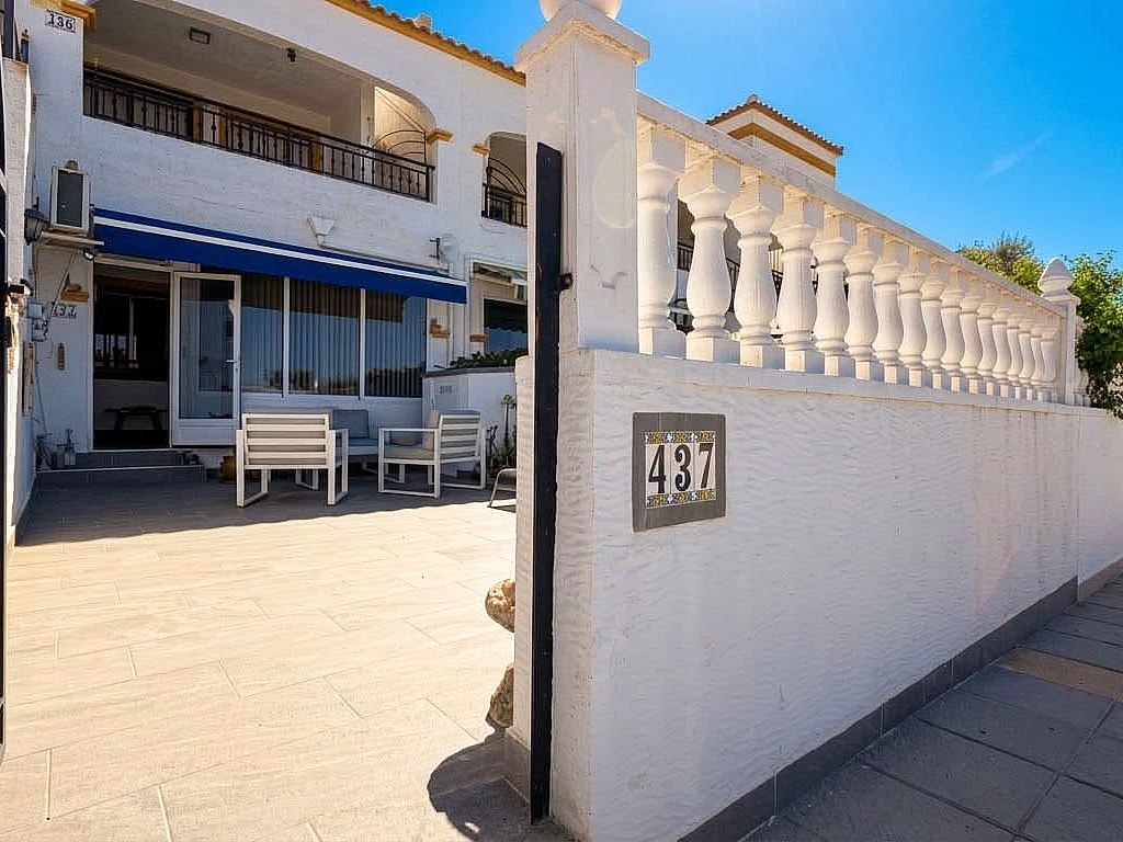 For sale - 2 BED 1 BATH GROUND FLOOR APARTMENT ENTRE NARANJOS -  - Alicante