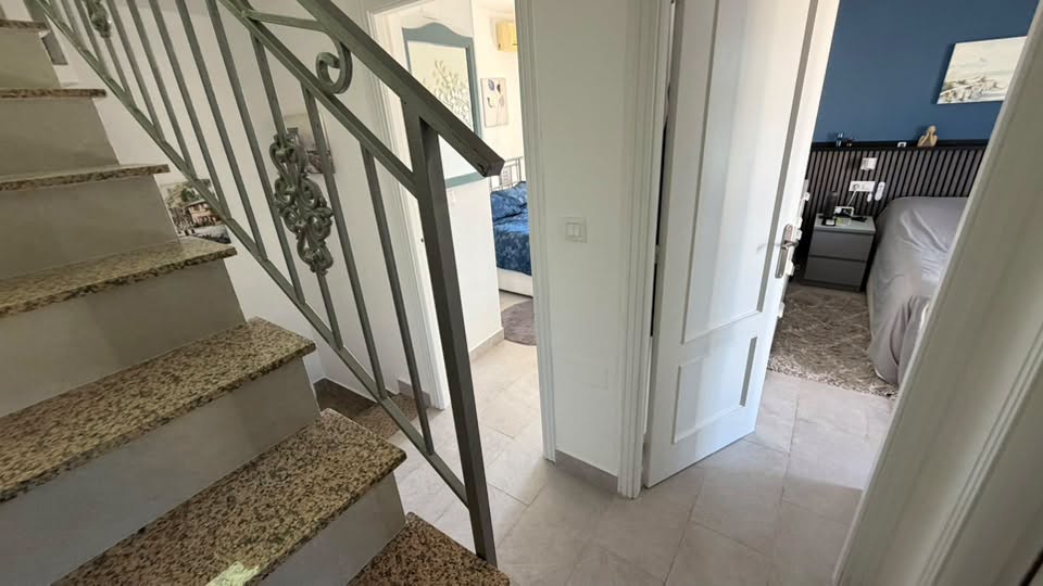 For sale - STUNNING 3 BED 2 BATH QUAD ENTRE NARANJOS -  - Alicante