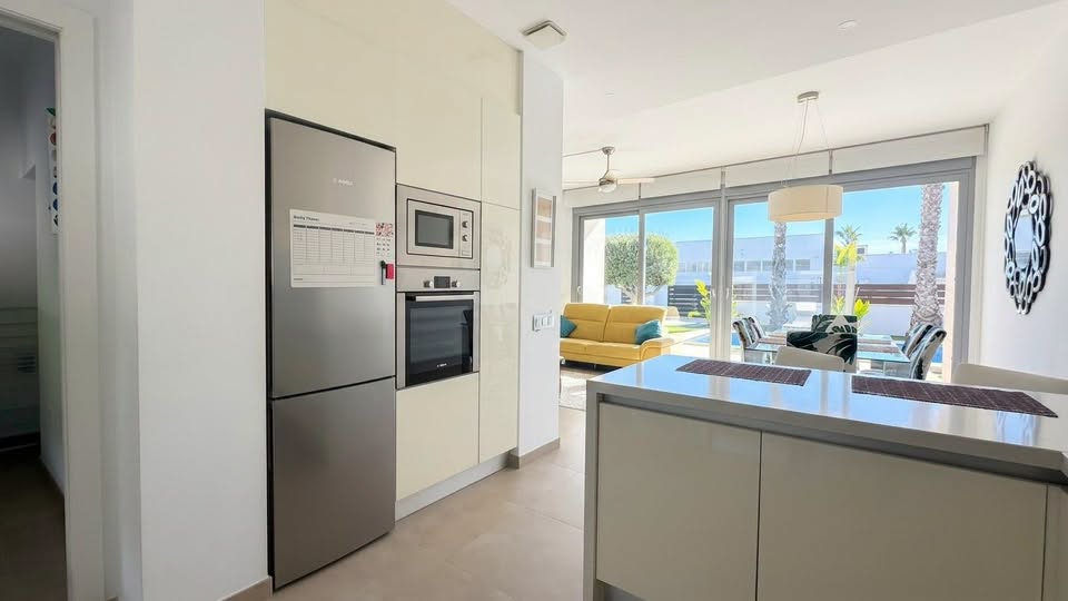 For sale - LUXURY 3BED 2 BATH VILLA VISTABELLA -  - Alicante