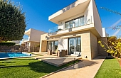 LUXURY 3BED 2 BATH VILLA VISTABELLA