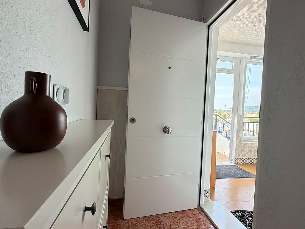 For sale - 2 BED 1 BATH GROUND FLOOR APARTMENT ENTRE NARANJOS -  - Alicante