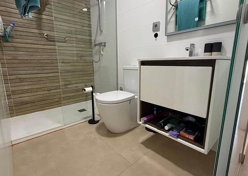 For sale - LUXURY 2 BED 2 BATH APARTMENT VISTABELLA -  - Alicante