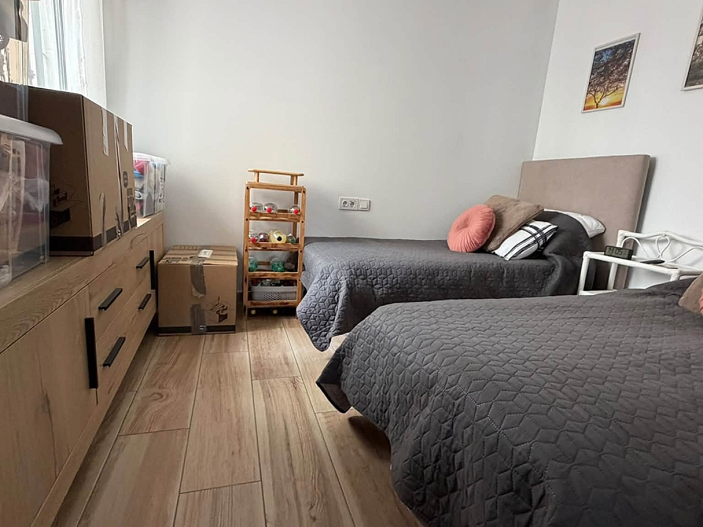 For sale - TOP FLOOR 2BED 1BATH APARTMENT ENTRE NARANJOS -  - Alicante