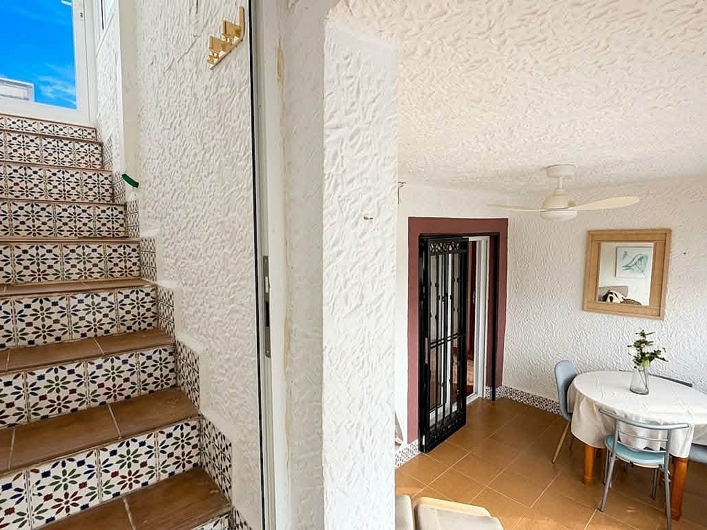 For sale - TOP FLOOR 2BED 2BATH APARTMENT ENTRE NARANJOS -  - Alicante