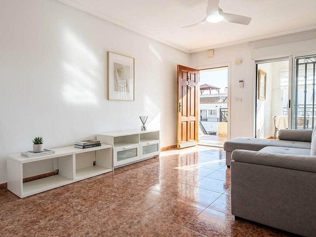 For sale - TOP FLOOR 2BED 2BATH APARTMENT ENTRE NARANJOS -  - Alicante